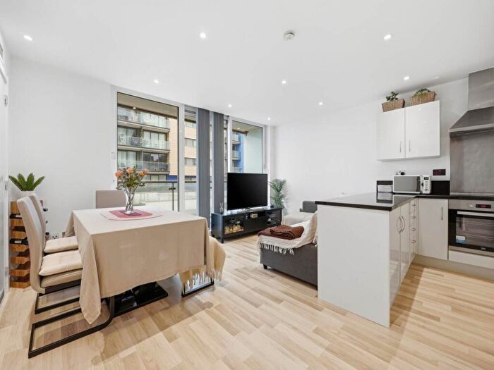 1 Bedroom Apartment For Sale In The Galley, Basin Approach, Royal Docks, E16