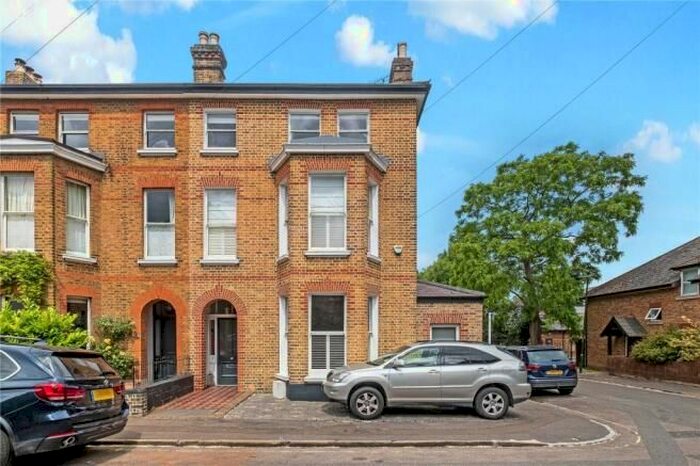 6 Bedroom Semi-Detached House To Rent In Lichfield Gardens, Richmond, TW9