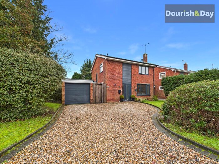 3 Bedroom Detached House For Sale In Wildwood Drive, Wildwood, Stafford, ST17