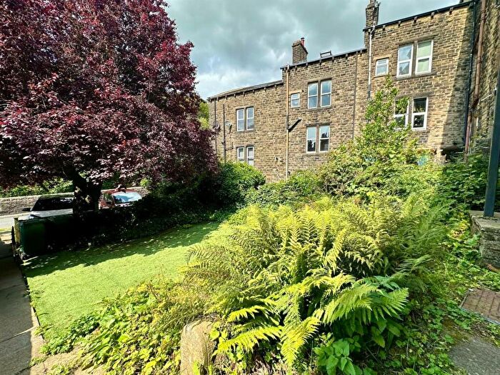 2 Bedroom Apartment To Rent In Back River Street, Haworth, BD22