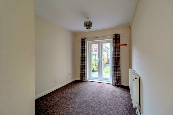 3 Bedroom End Of Terrace House For Sale In Attleborough Road, Nuneaton, CV11