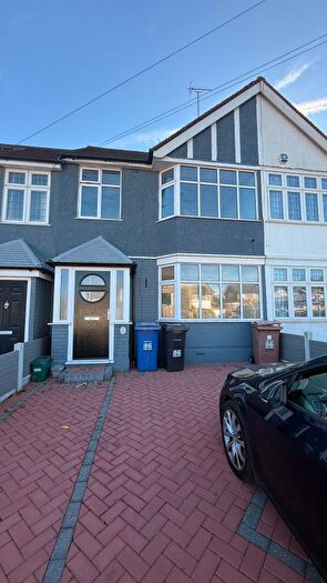 3 Bedroom Detached House To Rent In Dock Road, Grays, RM17