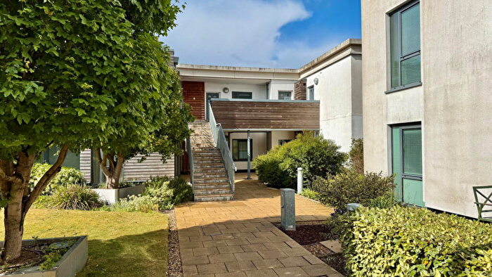 2 Bedroom Maisonette For Sale In Baily, Park Way, Newbury, RG14