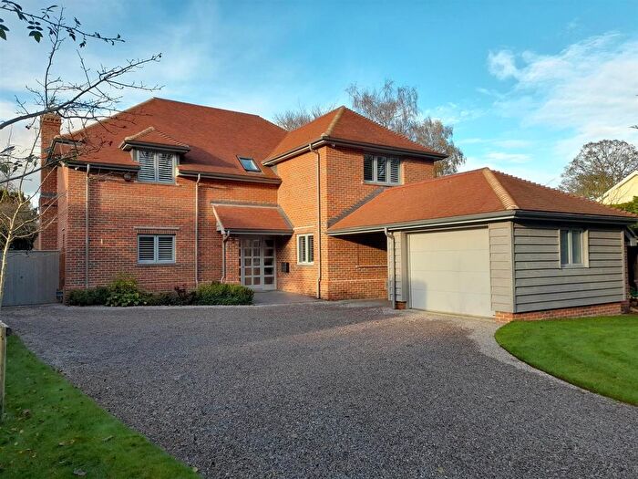 4 Bedroom Detached House For Sale In Longparish, Andover, SP11