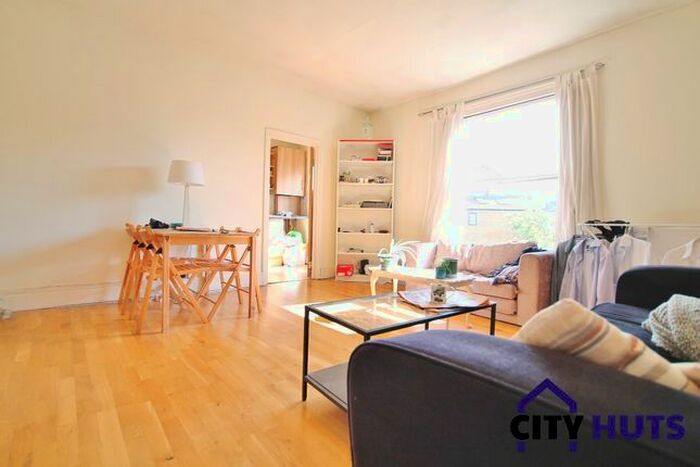 2 Bedroom Flat To Rent In Brecknock Road, London, N19
