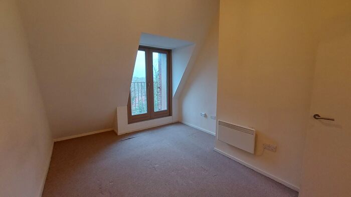 1 Bedroom Flat To Rent In Grover Close, Hemel Hempstead, HP2