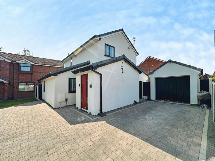 4 Bedroom Detached House For Sale In Whitefield Road, Bury, BL9