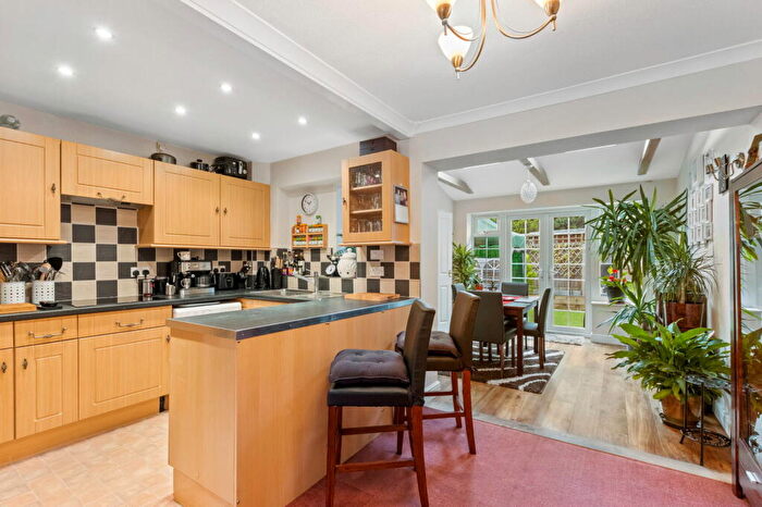 3 Bedroom Terraced House For Sale In Old School Close, Codicote, Hitchin, SG4