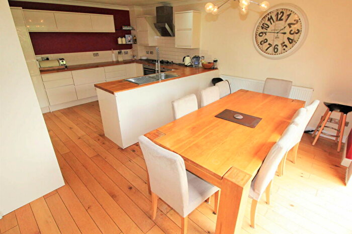 5 Bedroom Detached House For Sale In High Park Crescent, Sedgley, DY3