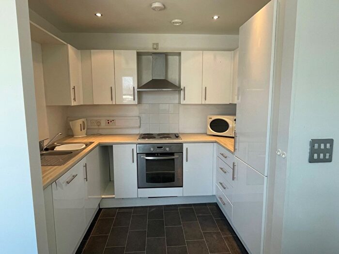1 Bedroom Flat To Rent In Castle Street, Swansea, SA1