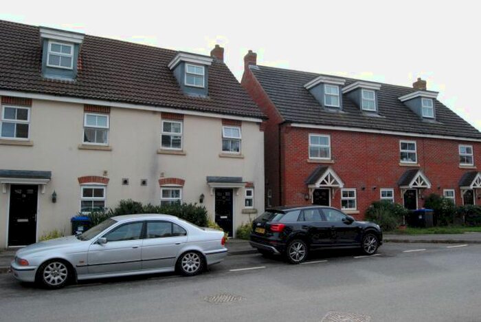 3 Bedroom End Of Terrace House To Rent In Farnborough Drive, Middlemore, Daventry, NN11