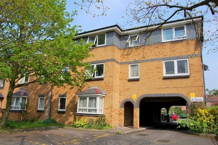 1 Bedroom Flat To Rent In South Ealing Road, Ealing, W5