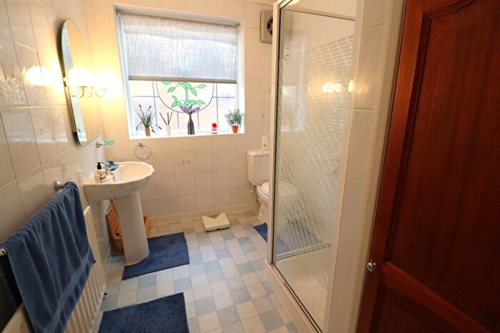 3 Bedroom Semi-Detached House For Sale In Wren Close, Leigh-on-Sea, SS9