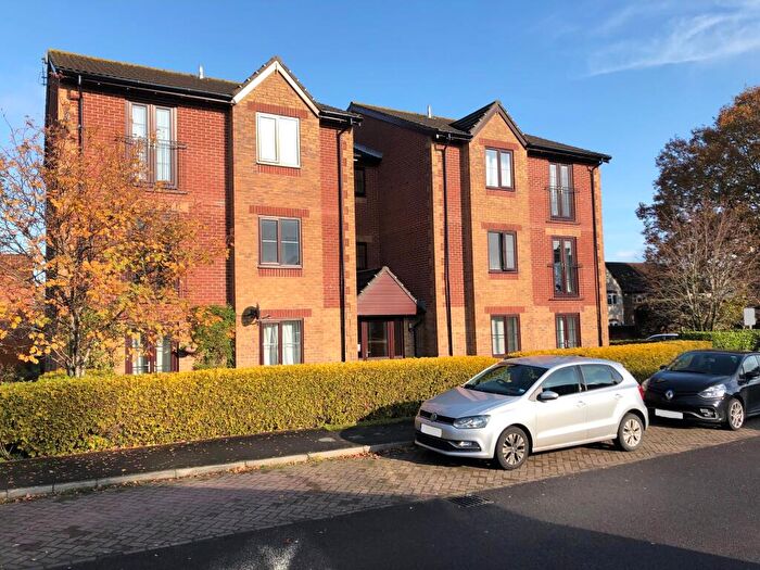 1 Bedroom Flat To Rent In Regent House, Cheltenham Gardens, SO30