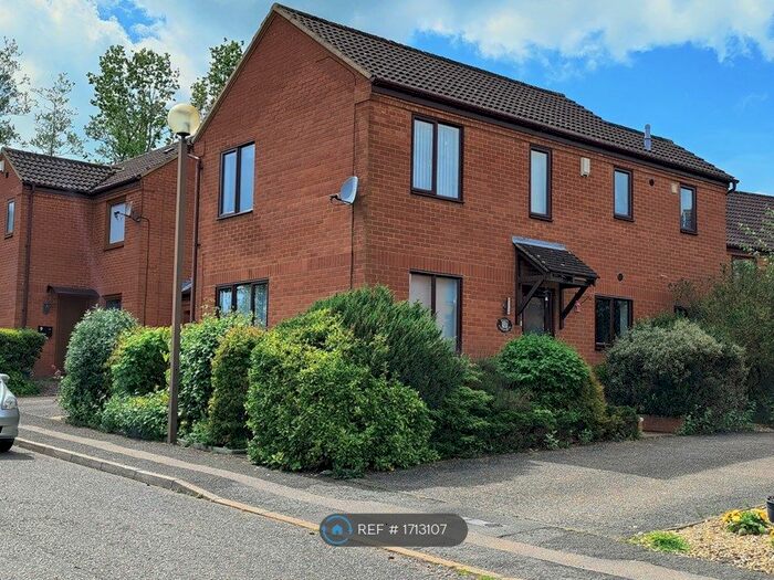 3 Bedroom Detached House To Rent In Chatsworth, Great Holm, Milton Keynes, MK8