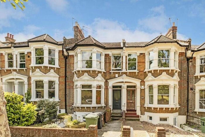 2 Bedroom Flat To Rent In Adelaide Avenue, London, SE4