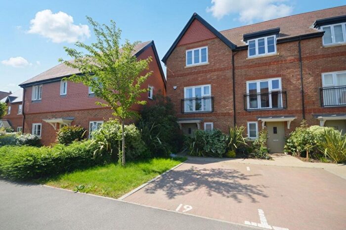 4 Bedroom Terraced House To Rent In Aspen Road, High Wycombe, HP10