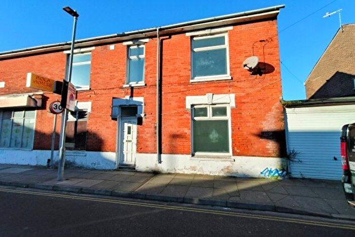 2 Bedroom Flat To Rent In Jessie Road, Southsea, PO4