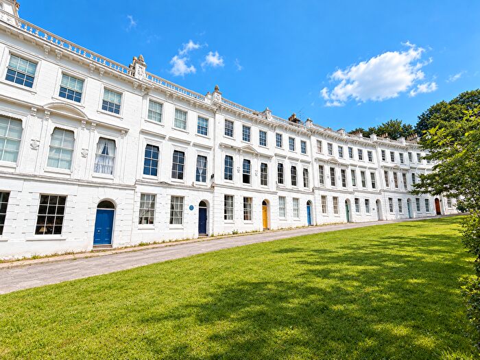 2 Bedroom Flat To Rent In Lisburne Crescent, Higher Woodfield Road, Torquay, TQ1