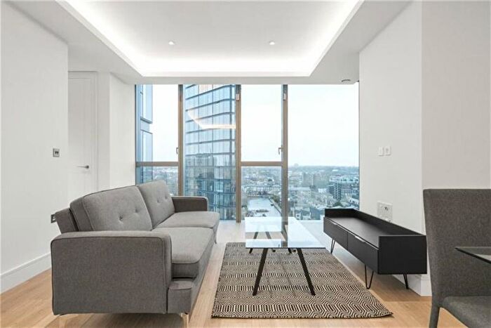 1 Bedroom Flat To Rent In Carrara Tower, City Road, Bollinder Place, London, EC1V