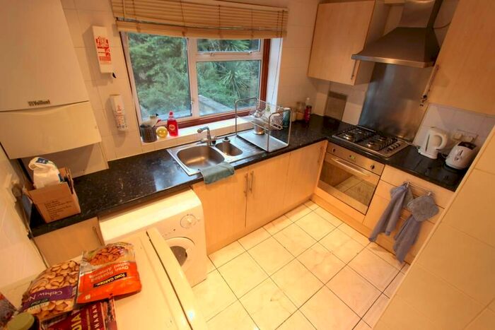 2 Bedroom Apartment To Rent In Rectory Road, London, N16