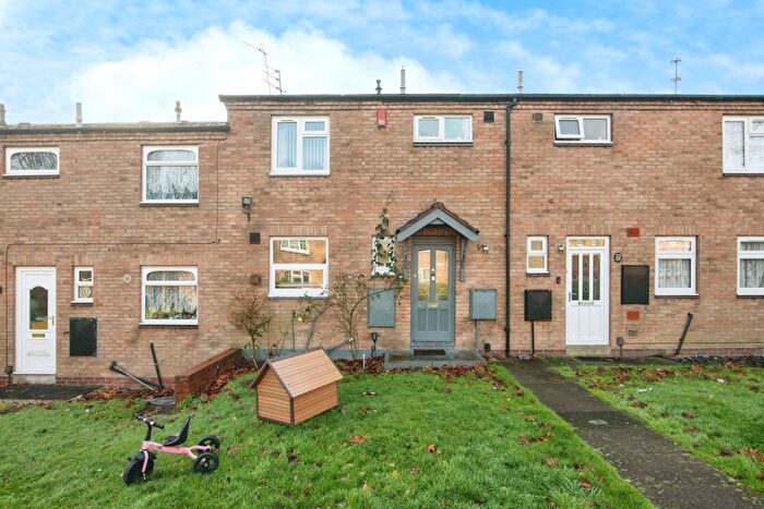 3 Bedroom Terraced House For Sale In Stretton Place, Dudley, DY2