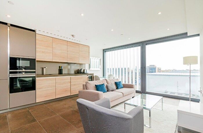 1 Bedroom Apartment For Sale In Chronicle Tower, The Lexicon, B City Road, EC1V