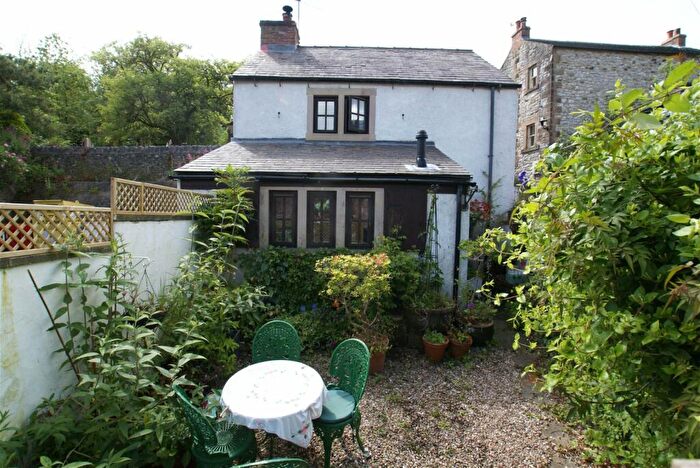 1 Bedroom Detached House For Sale In Yeoman Street, Bonsall, DE4
