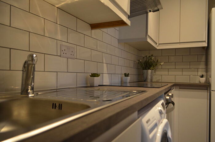 1 Bedroom Apartment To Rent In Arbuthnot Road, New Cross, London, SE14