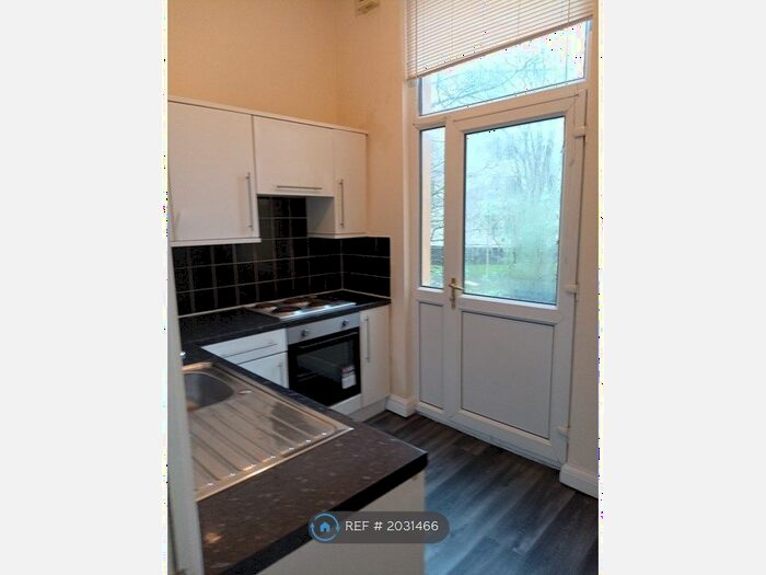 2 Bedroom Flat To Rent In Deansgate, Bolton, BL1