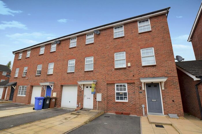 3 Bedroom Town House To Rent In Trent Bridge Close, Trentham Lakes, Stoke-On-Trent, ST4