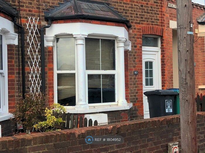 1 Bedroom Flat To Rent In Neal Street, Watford, WD18