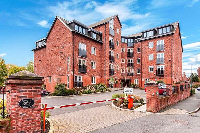 2 Bedroom Apartment For Sale In Mill Green, Congleton, CW12