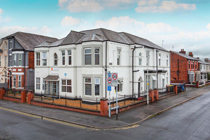 8 Bedroom Semi-Detached House For Sale In Holmfield Road, Fulwood, PR2