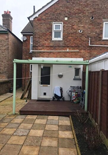 3 Bedroom Semi-Detached House To Rent In Stanley Road, Bournemouth, BH1