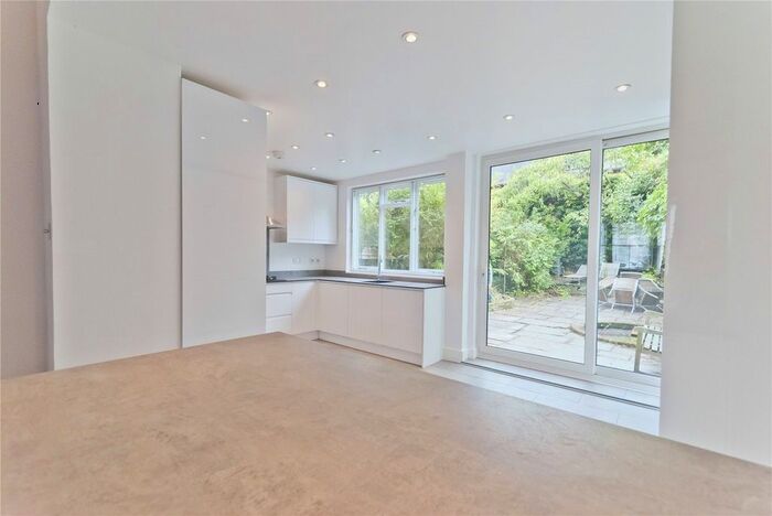 5 Bedroom Terraced House To Rent In Leverton Street, Kentish Town, NW5