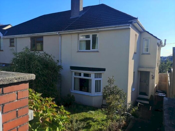 3 Bedroom Property To Rent In Dobbs Lane, Truro, TR1