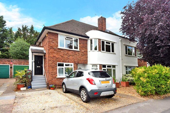 2 Bedroom Maisonette To Rent In The Broadway, Hampton Court Way, Thames Ditton, Surrey, KT7