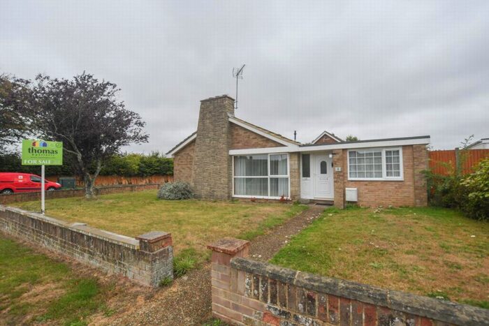 3 Bedroom Detached Bungalow For Sale In Grace Meadow, Whitfield, CT16