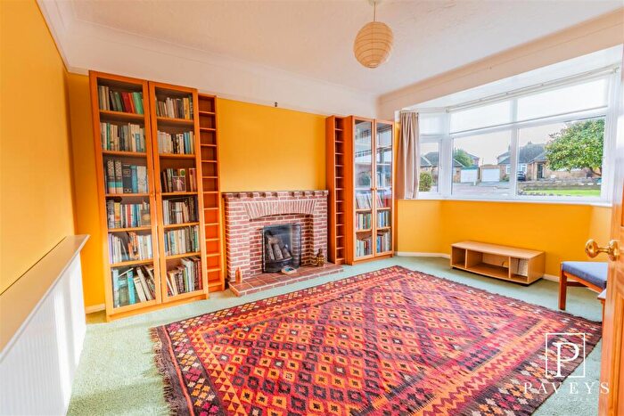 2 Bedroom Semi-Detached Bungalow For Sale In Rainham Way, Frinton-On-Sea, CO13