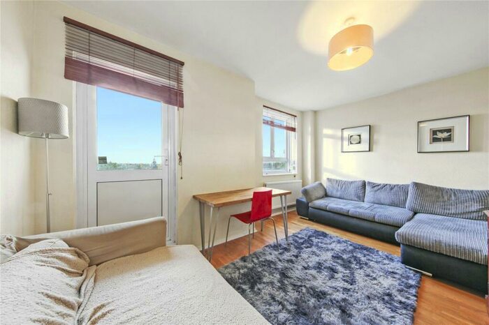 2 Bedroom Flat To Rent In Tayler Court, Dorman Way, NW8