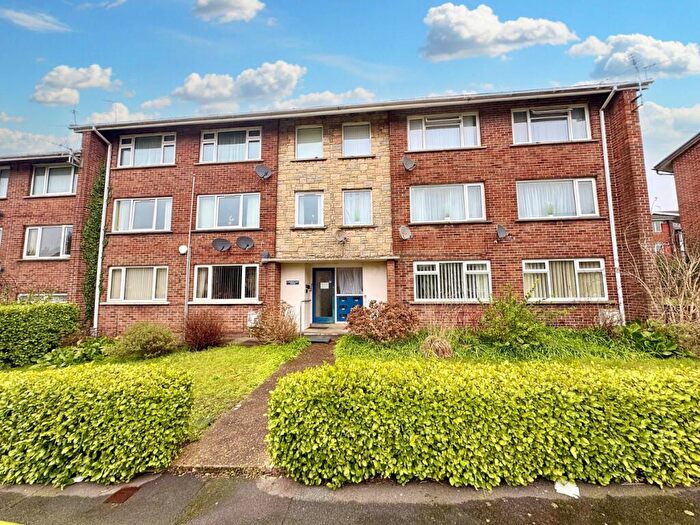 2 Bedroom Flat To Rent In Ridgeway Road, Rumney, Cardiff, South Glamorgan, CF3