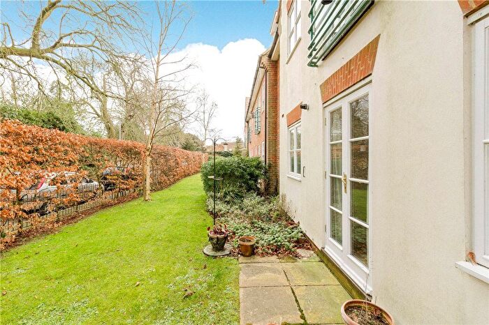 1 Bedroom Flat For Sale In Greyhound Lane, Winslow, Buckingham, MK18