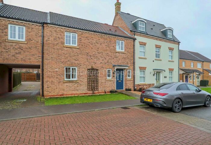 3 Bedroom Semi-Detached House To Rent In Meadow Way, Ely, CB6