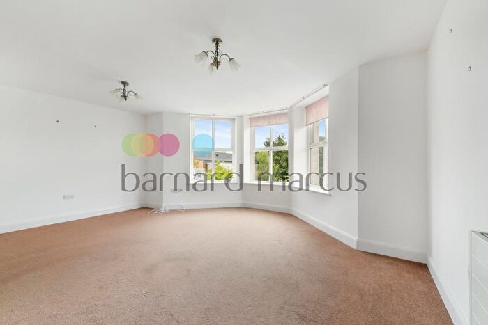 2 Bedroom Retirement Property To Rent In Warham Road, South Croydon, CR2