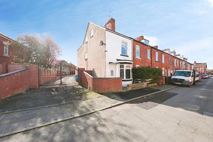 4 Bedroom Terraced House For Sale In Clinton Street, Worksop, S80