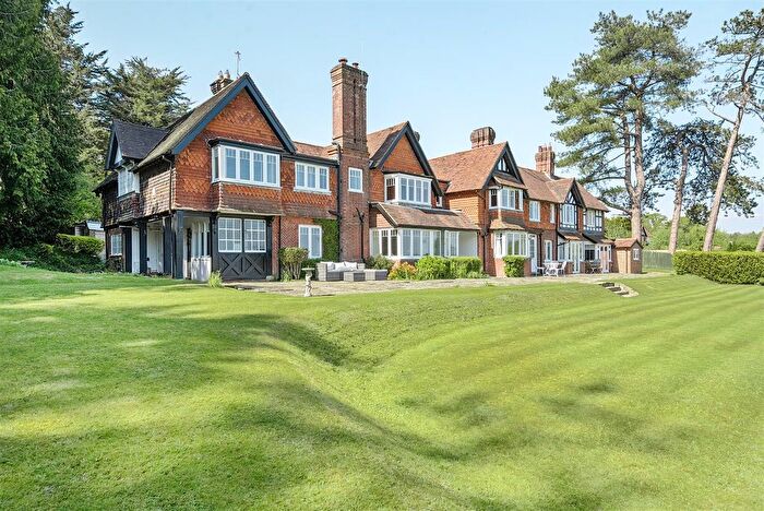 3 Bedroom Flat For Sale In Argos Hill, Rotherfield, Crowborough, TN6