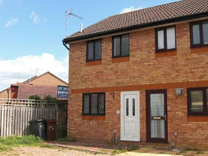 2 Bedroom House To Rent In Bank View, East Hunsbury, Northampton, NN4