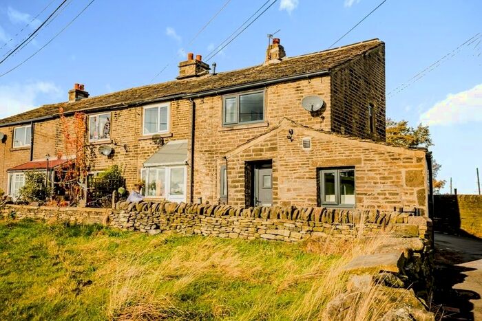 1 Bedroom Cottage For Sale In Hubberton Green, Sowerby Bridge, HX6