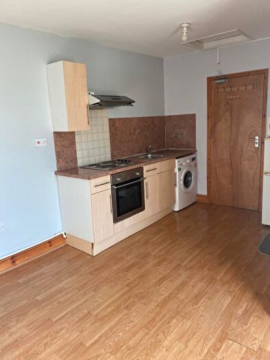 1 Bedroom Flat To Rent In Bulwer Road, Leytonstone, E11